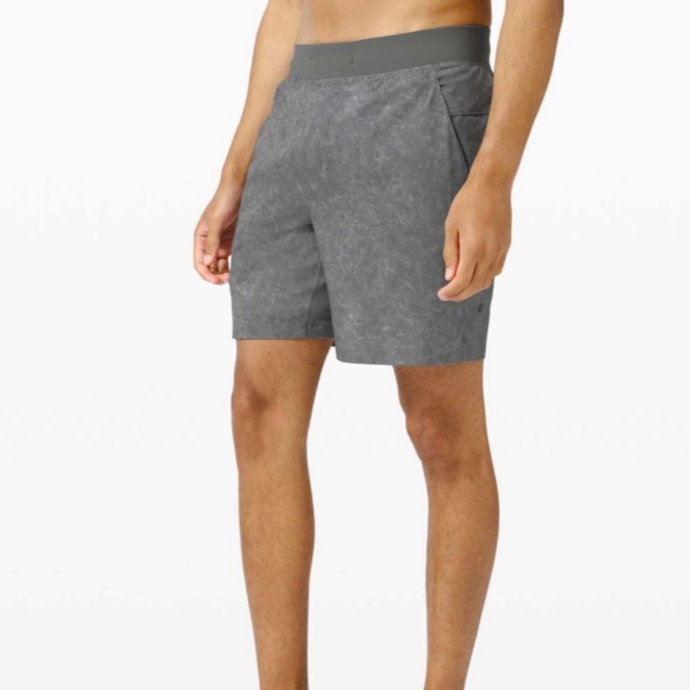 Lululemon T.H.E. Short 7" *Linerless
Gravel Dust Asphalt Grey Multi medium